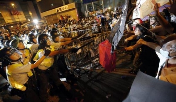 Hong Kong Supreme Court bans protesters from blocking Mong Kok - ảnh 1